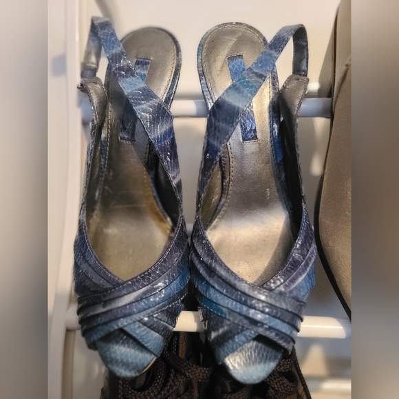 Bandolino VINTAGE Shades of Blue Open Toe High Heels - Picture 4 of 10